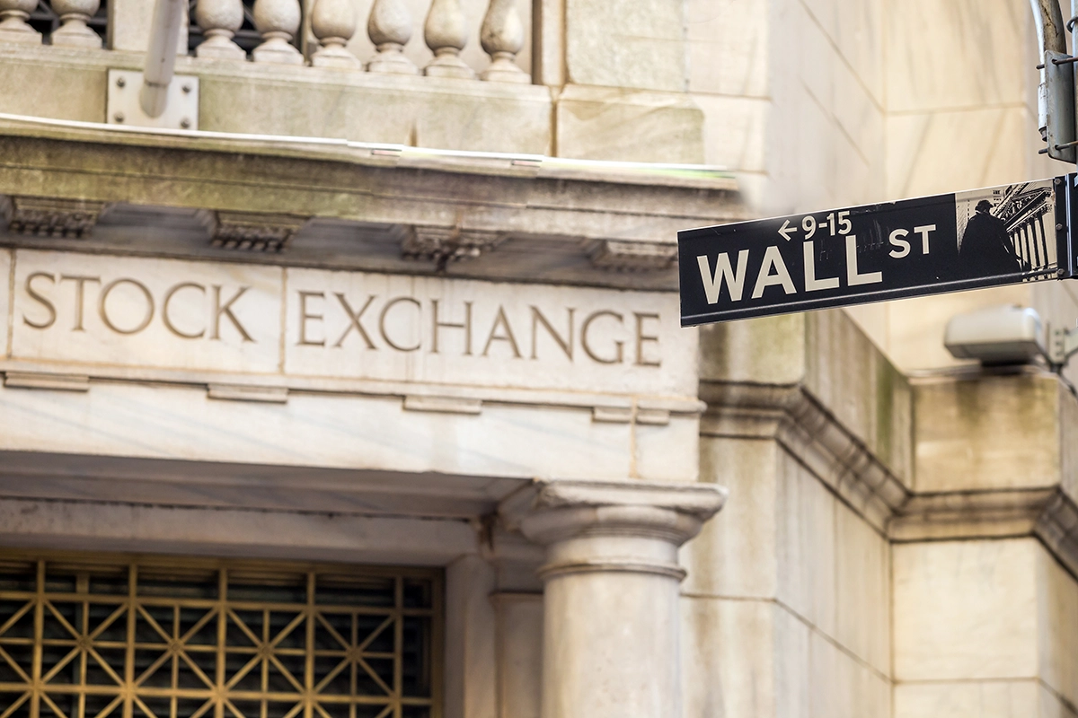 Wall Street sign in New York, home to many ETFs and financial markets